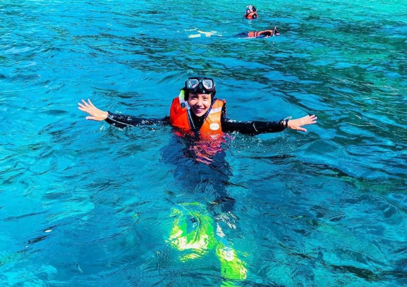 snorkeling